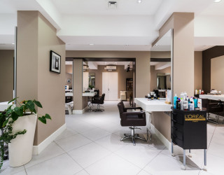 Как заработали парикмахерские и салоны красоты в Москве после самоизоляции