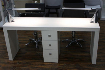 Выбираем качественный маникюрный стол по приемлемой цене